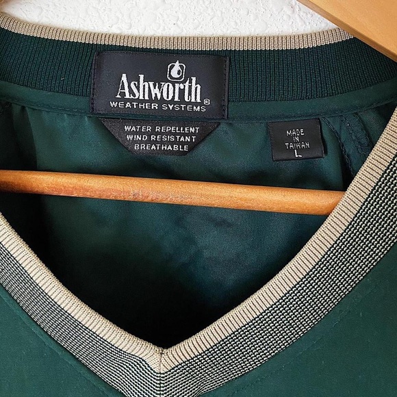 DARK GREEN ASHWORTH WINDBREAK V NECK PULLOVER - Picture 3 of 3